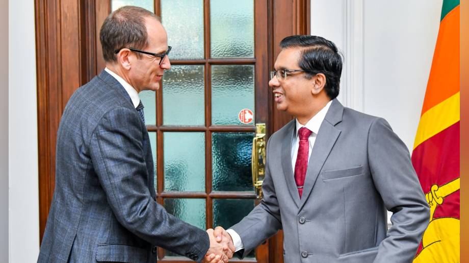 දූෂණ සහ වංචා වැළැක්වීම සඳහා රජයේ වැඩපිළිවෙළට කැනඩාවේ සහාය දූෂණ සහ වංචා වැළැක්වීම සඳහා රජයේ වැඩපිළිවෙළට කැනඩාවේ සහාය