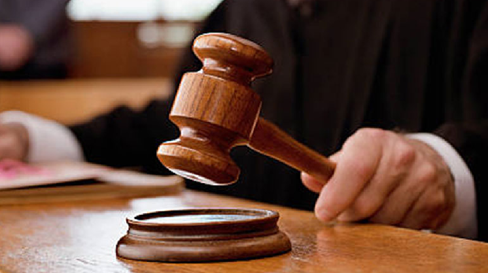 ලිපිකරුවෙකුගේ සහ ඔහුගේ බිරිඳගේ බද්ධ බැංකු ගිණුමක් මාස 03කට අත්හිටුවීමට නියෝගයක් ලිපිකරුවෙකුගේ සහ ඔහුගේ බිරිඳගේ බද්ධ බැංකු ගිණුමක් මාස 03කට අත්හිටුවීමට නියෝගයක්