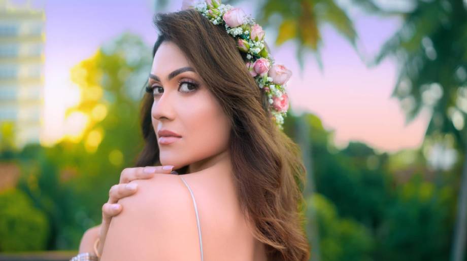 සුන්දර හිමායාගේ උපන්දින සැමරුම – Photo සුන්දර හිමායාගේ උපන්දින සැමරුම – Photo