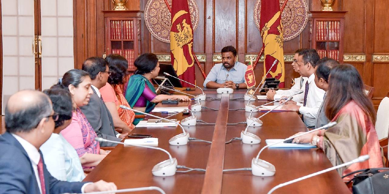 නව රාජ්ය තාන්ත්රිකයෝ පස්දෙනෙක් පත් කරයි නව රාජ්ය තාන්ත්රිකයෝ පස්දෙනෙක් පත් කරයි