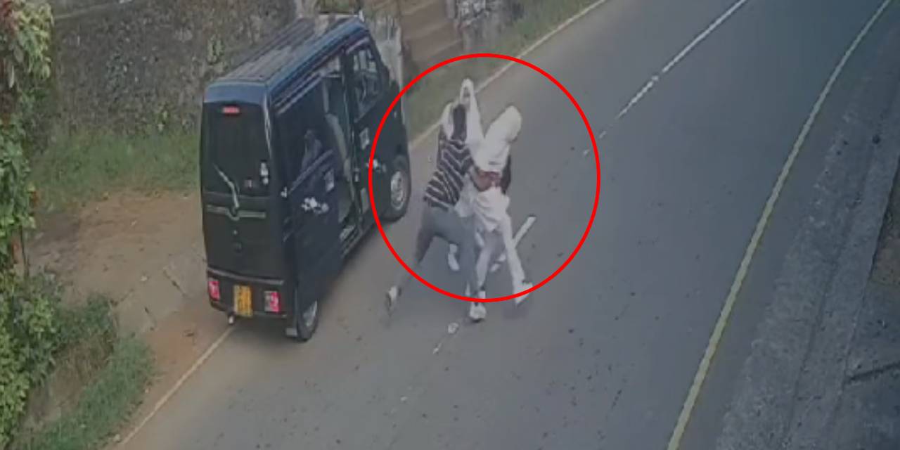 පාසල් සිසුවිය පැහැරගත් සැකකරු අත්අඩංගුවට – සිසුවියගෙන් ප්රශ්න කරයි පාසල් සිසුවිය පැහැරගත් සැකකරු අත්අඩංගුවට – සිසුවියගෙන් ප්රශ්න කරයි