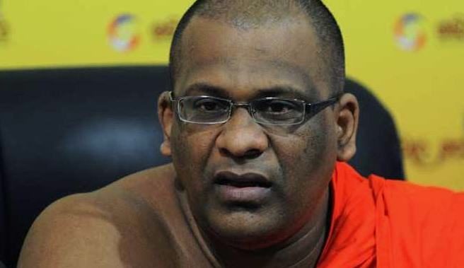 අධිකරණයෙන් ඥානසාර හිමිට ලිහිල් සිරදඬුවමක් අධිකරණයෙන් ඥානසාර හිමිට ලිහිල් සිරදඬුවමක්