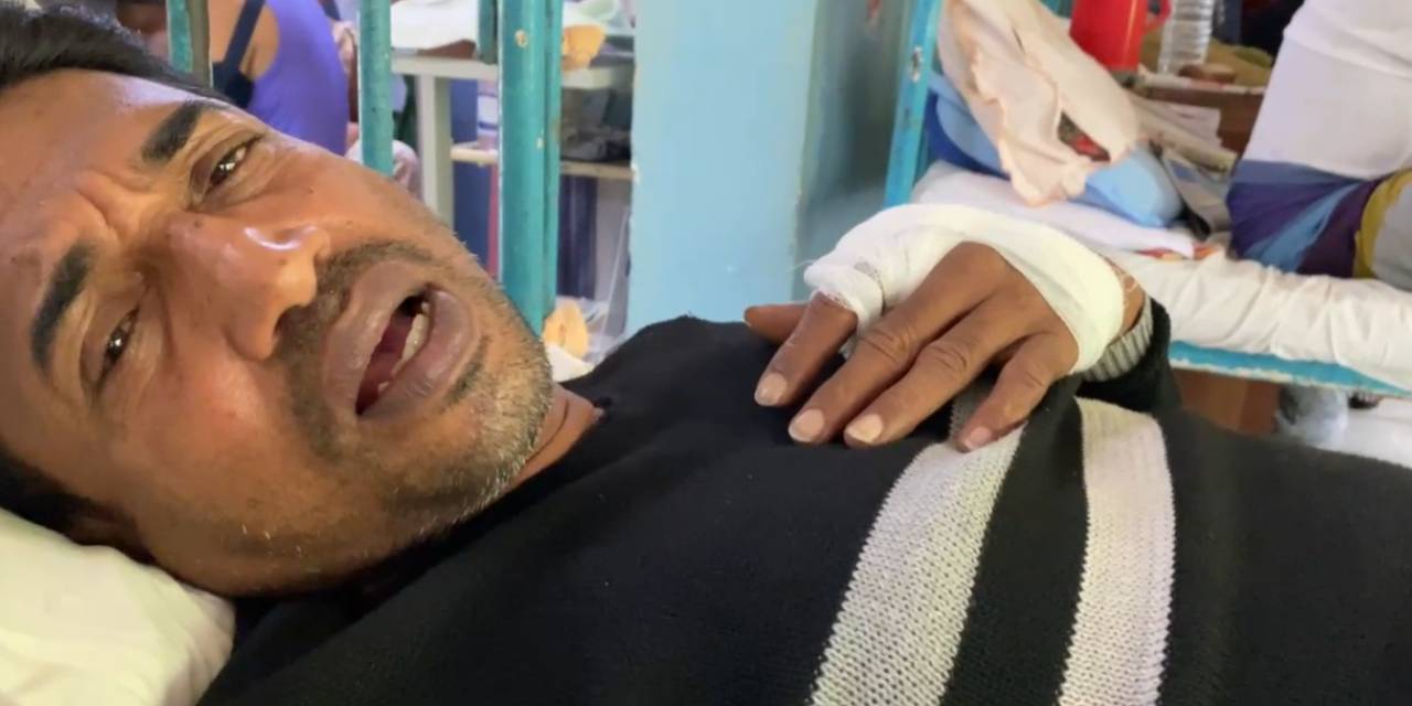 “මෙහෙම දෙයක් වෙන්න මම කරපු වරද මොකක්ද.?” – ගායන ශිල්පී අජිත් බණ්ඩාරට පහරදීමක් “මෙහෙම දෙයක් වෙන්න මම කරපු වරද මොකක්ද.?” – ගායන ශිල්පී අජිත් බණ්ඩාරට පහරදීමක්