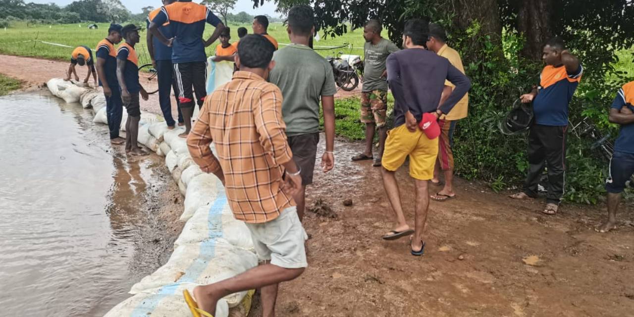 ගෝමරන් කඩවල කන්දමලාව වැව් බැම්ම යථා තත්ත්වයට ගෝමරන් කඩවල කන්දමලාව වැව් බැම්ම යථා තත්ත්වයට