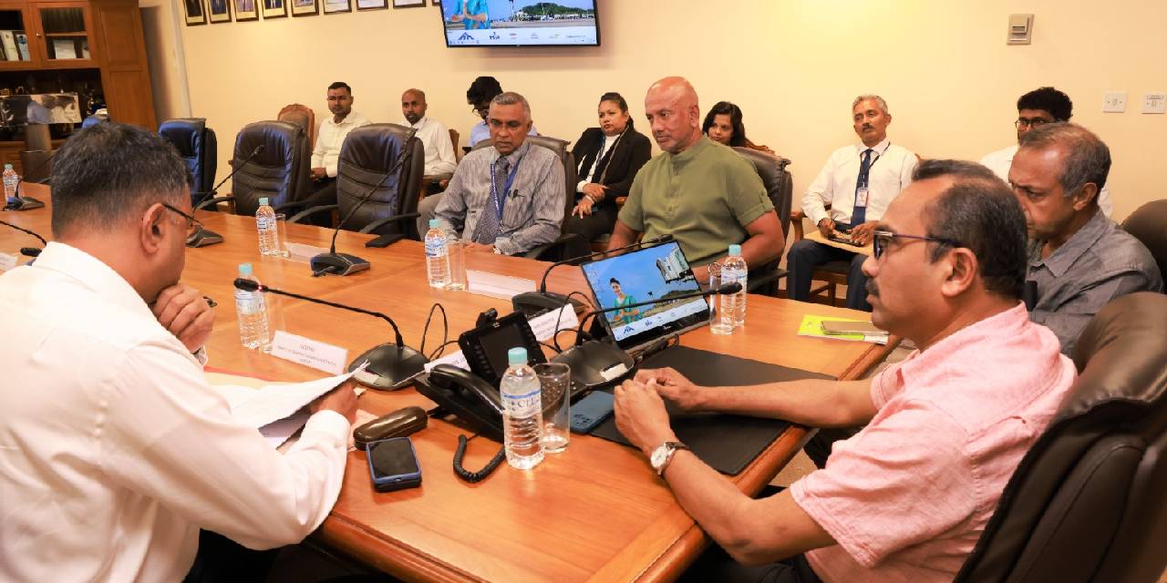 අභ්යන්තර ගුවන්ගමන් ආරම්භ කිරීමට රජය සූදානම් වෙයි අභ්යන්තර ගුවන්ගමන් ආරම්භ කිරීමට රජය සූදානම් වෙයි