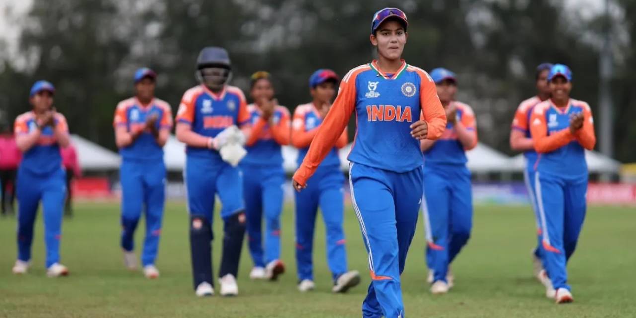 පන්දුවාර 2.5කින් තරගය ජයගත් ඉන්දියානු යොවුන් ක්‍රීඩිකාවන්