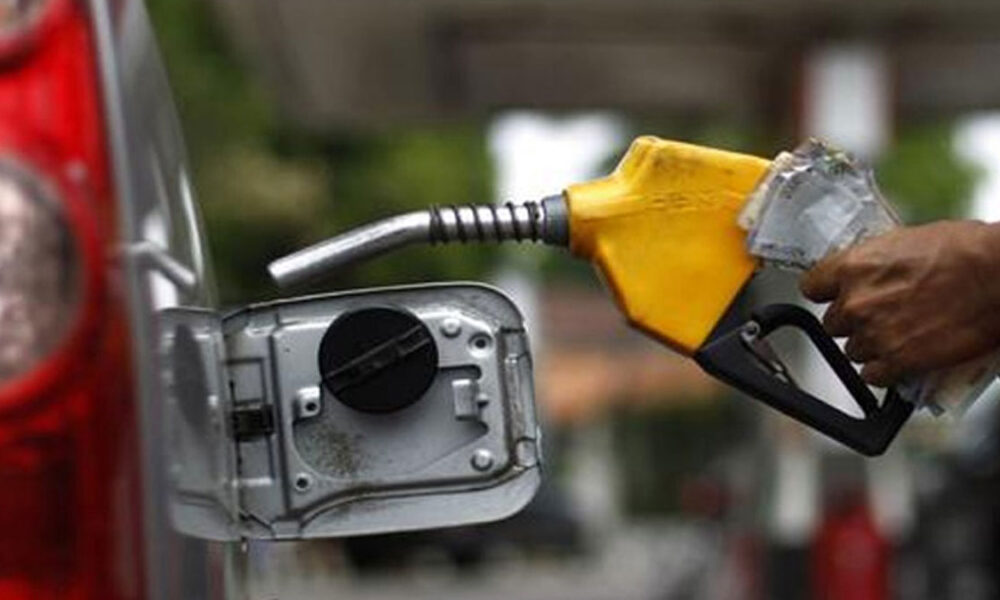 ඉන්ධන මිලෙහි වෙනසක් නෑ ඉන්ධන මිලෙහි වෙනසක් නෑ