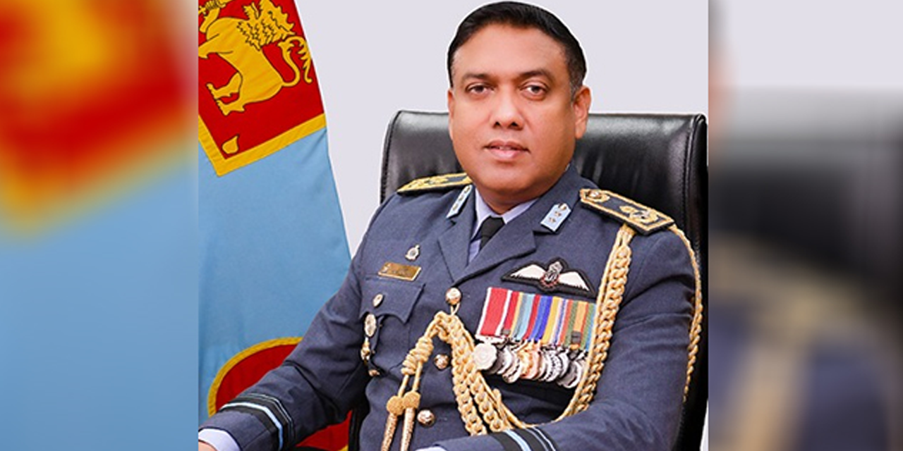 ගුවන් හමුදා නව මාණ්ඩලික ප්රධානීයා ලෙස එයාර් වයිස් මාර්ෂල් ලසිත සුමනවීර පත් කරයි ගුවන් හමුදා නව මාණ්ඩලික ප්රධානීයා ලෙස එයාර් වයිස් මාර්ෂල් ලසිත සුමනවීර පත් කරයි