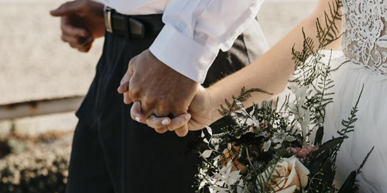 අනාථ කඳවුරුවල සිටින තරුණියන්ගේ විවාහයට රජයෙන් ලක්ෂ 10ක් අනාථ කඳවුරුවල සිටින තරුණියන්ගේ විවාහයට රජයෙන් ලක්ෂ 10ක්