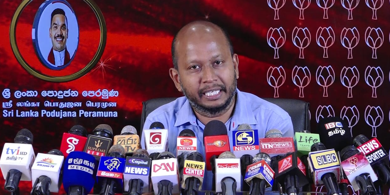 ආණ්ඩුවේ හෙළුව නිරුවතින් ගිය තරුණයා හෙළි කළ බව මිලින්ද කියයි ආණ්ඩුවේ හෙළුව නිරුවතින් ගිය තරුණයා හෙළි කළ බව මිලින්ද කියයි