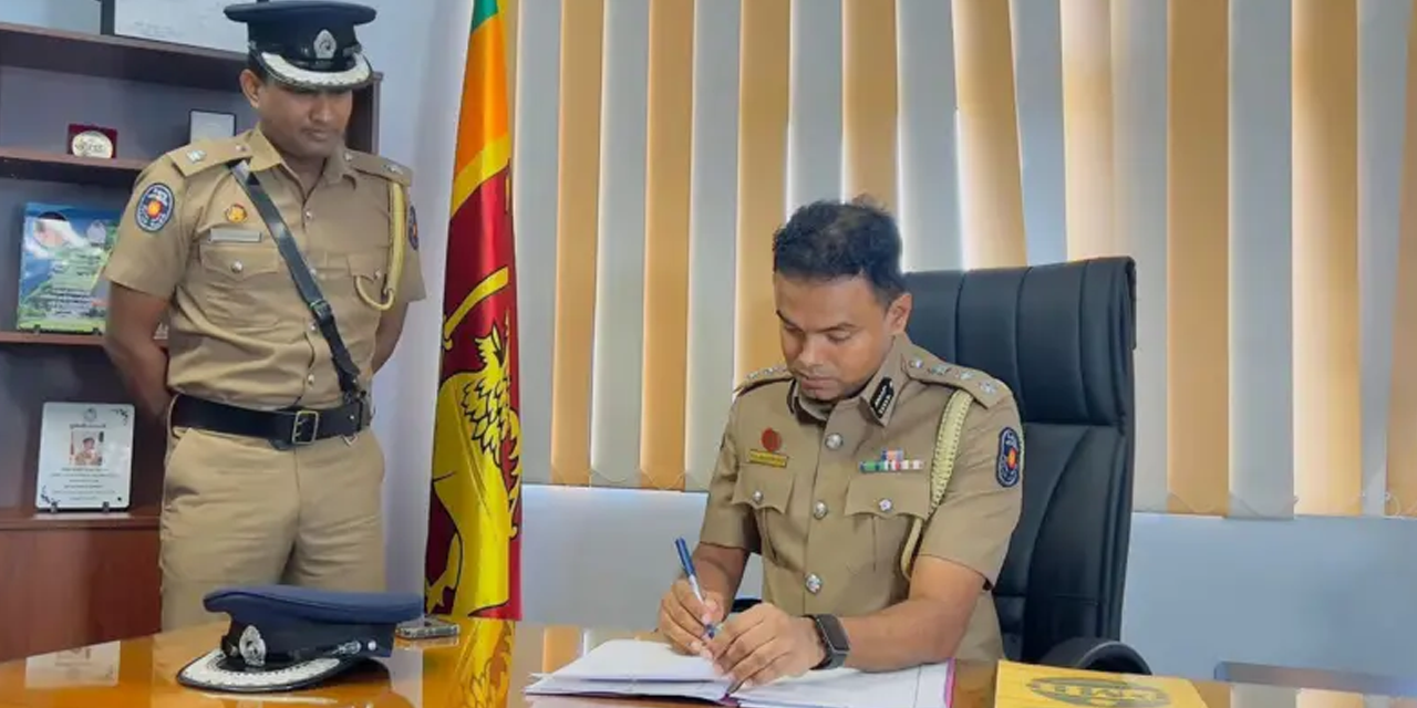 ඉල්ලා අස්වීම ගැන පොලිස් මාධ්ය ප්රකාශක බුද්ධික මනතුංග කතා කරයි ඉල්ලා අස්වීම ගැන පොලිස් මාධ්ය ප්රකාශක බුද්ධික මනතුංග කතා කරයි