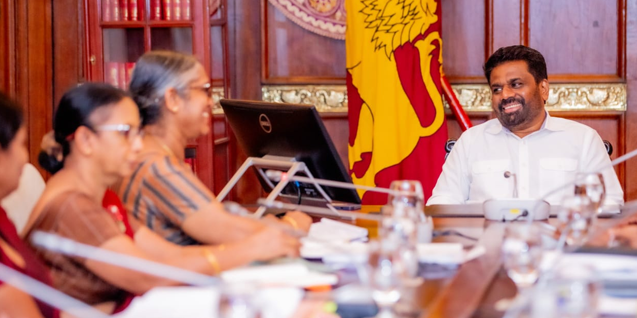 සංවර්ධනයේ ප්රතිලාභ සාධාරණව භුක්ති විඳින සමාජයක් ගොඩනැඟීම රජයේ අපේක්ෂාවයි සංවර්ධනයේ ප්රතිලාභ සාධාරණව භුක්ති විඳින සමාජයක් ගොඩනැඟීම රජයේ අපේක්ෂාවයි