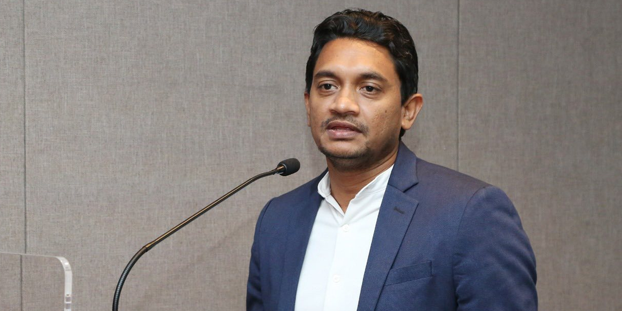 ඉන්ධන මිල අඩු කරන්න බැරි හේතුව චතුරංග හෙළි කරයි ඉන්ධන මිල අඩු කරන්න බැරි හේතුව චතුරංග හෙළි කරයි