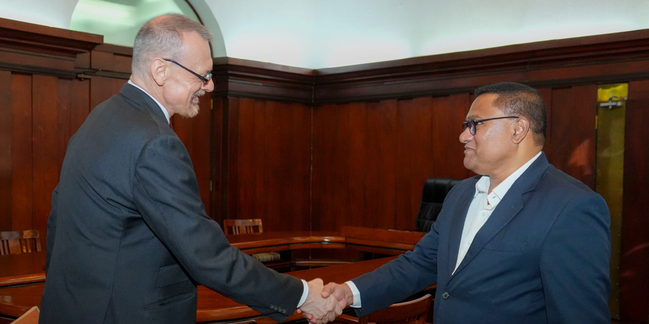 ද්විපාර්ශ්වික ණය ගිවිසුම ප්‍රතිව්‍යූහගත කිරීම ඉක්මණින් අවසන් කිරීමට ප්‍රංශය කැමැත්ත පළ කරයි